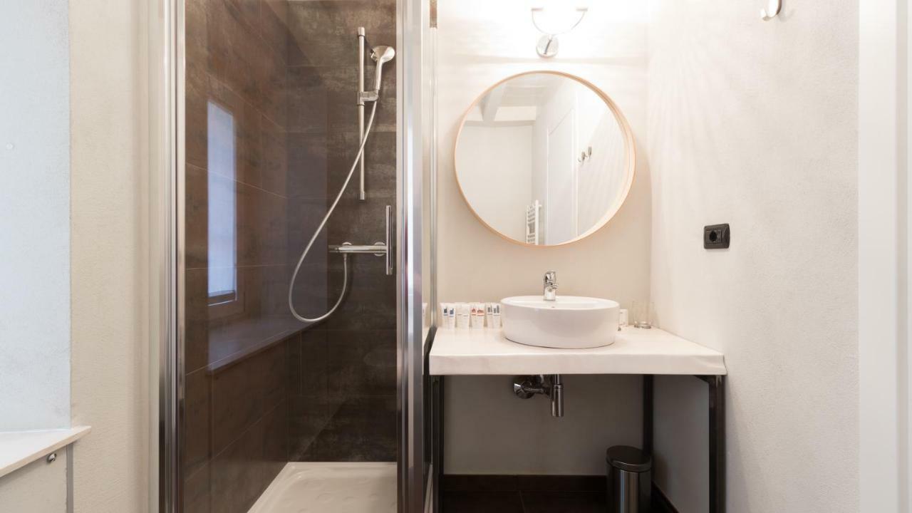 Italianway - Rosales 1 Flat Apartment Milan Luaran gambar